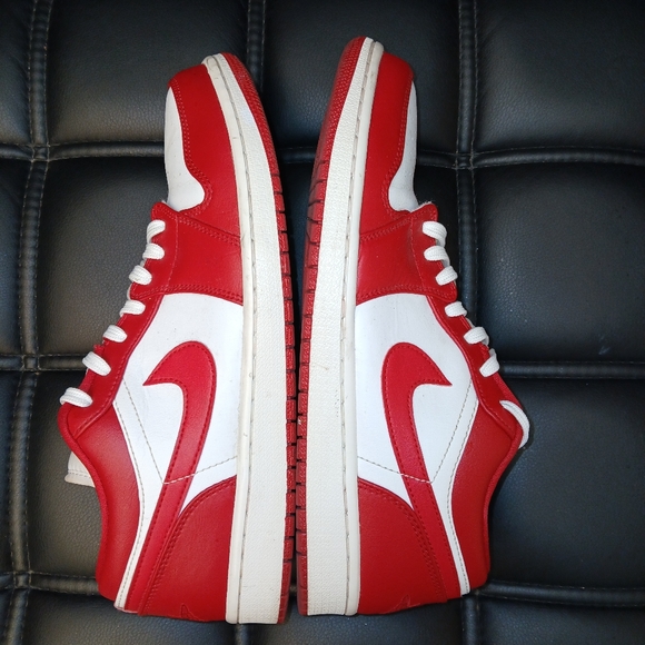 Air Jordan 1 Low "Gym Red" and White Sneakers Men's Size 10 - Picture 1 of 1